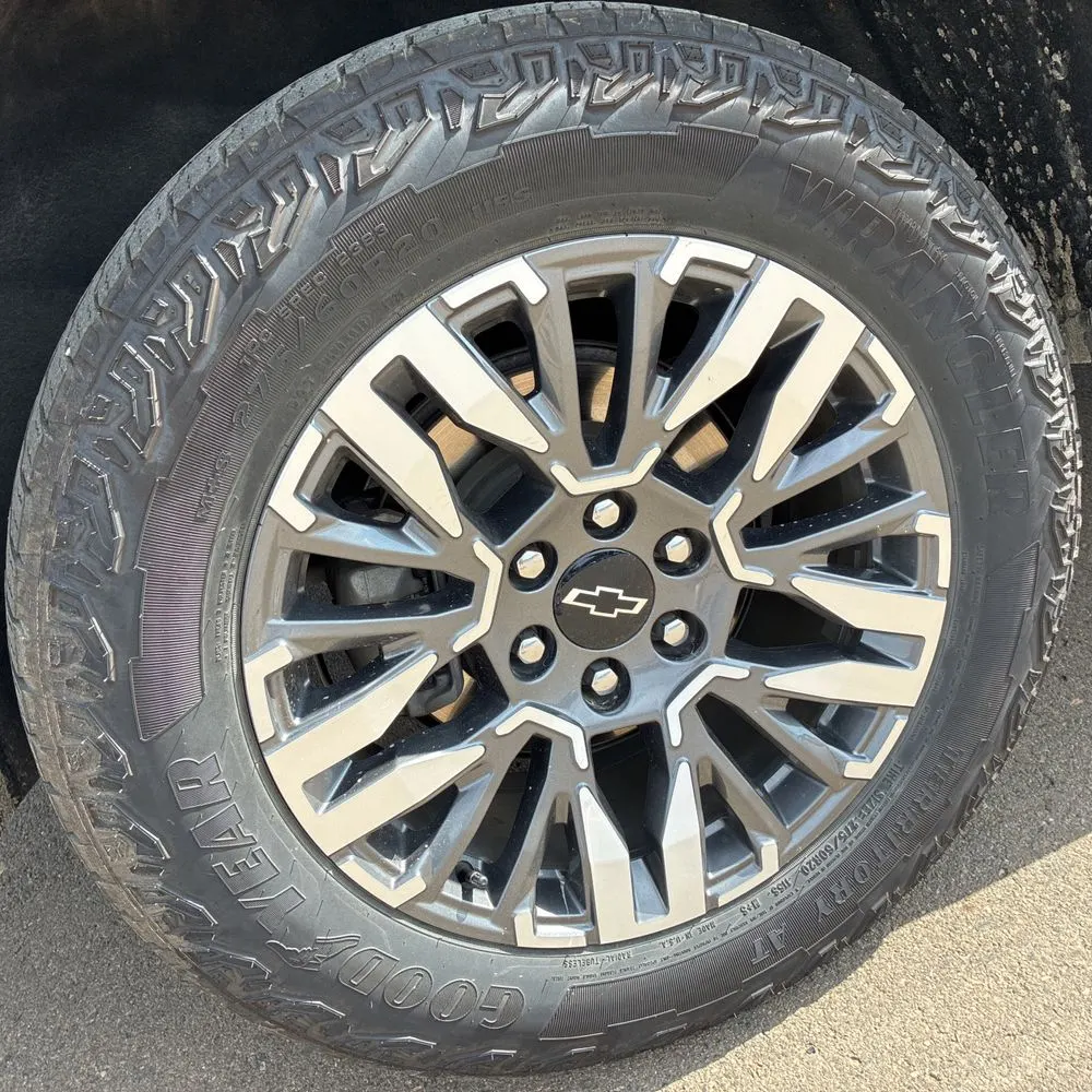 2025 Chevrolet Suburban Z71