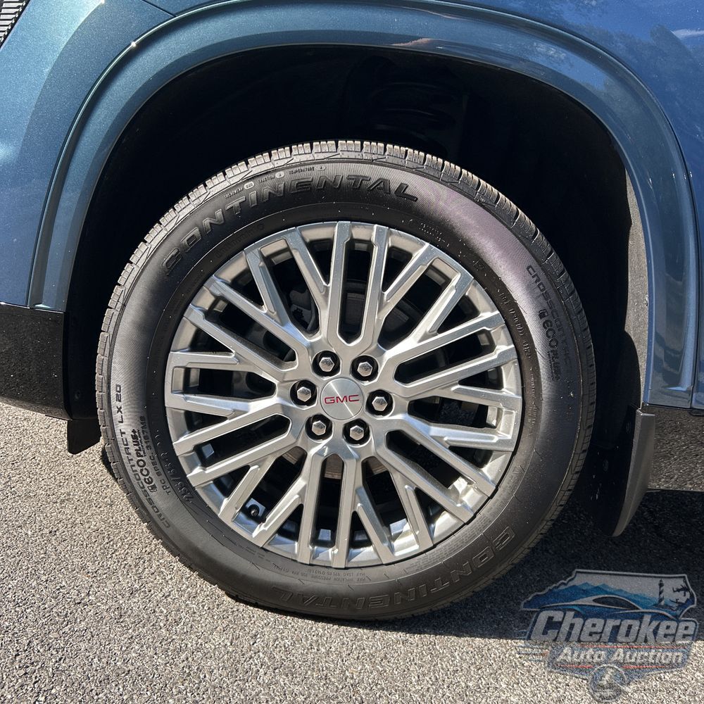2024 GMC Acadia Denali