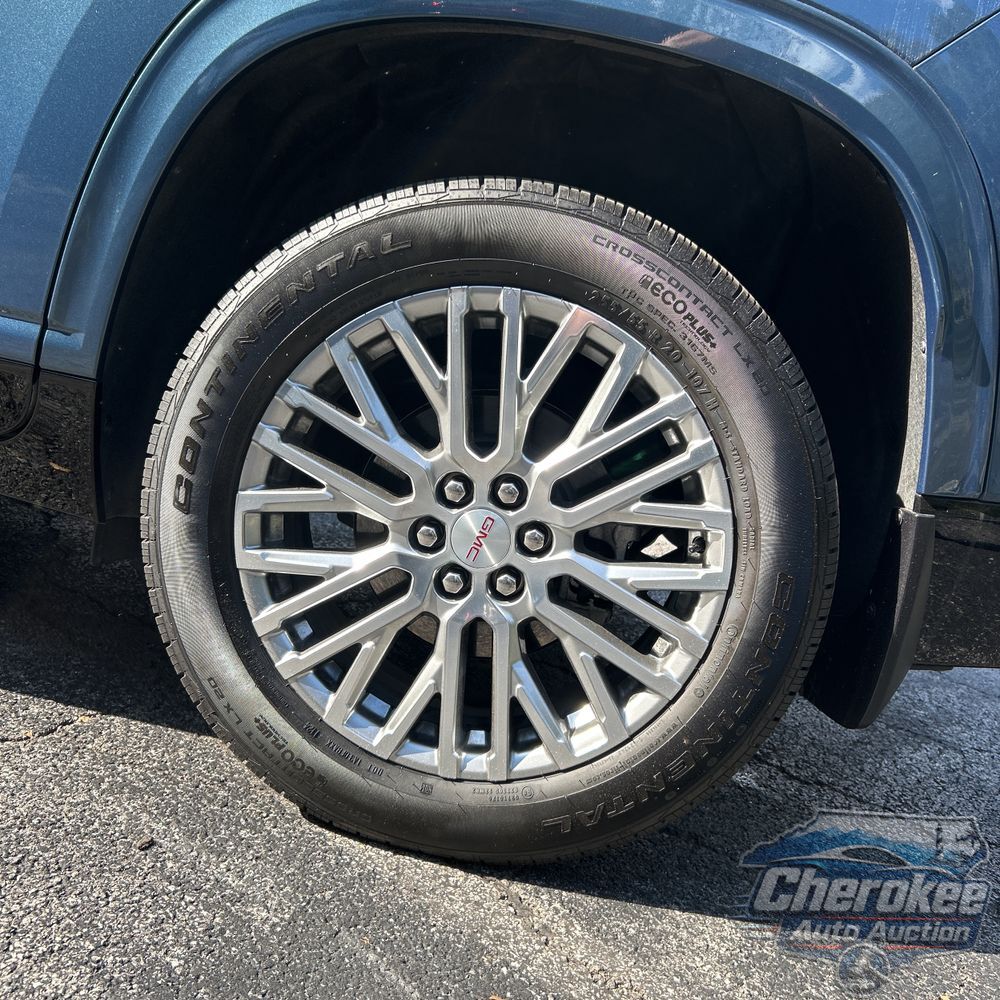 2024 GMC Acadia Denali