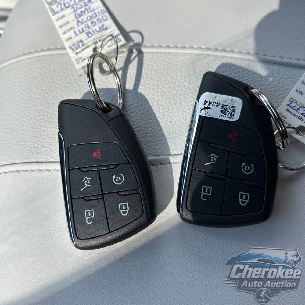 2024 GMC Acadia Denali