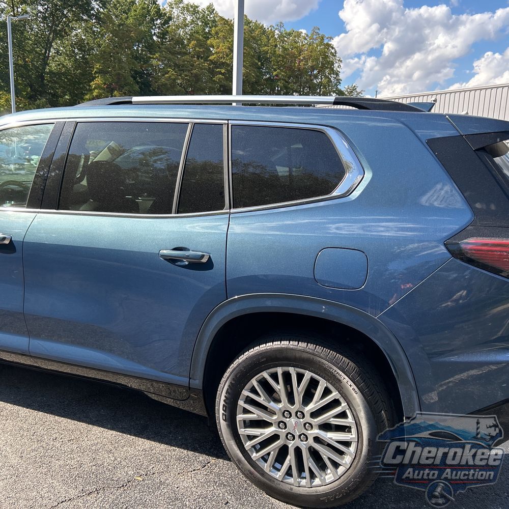 2024 GMC Acadia Denali