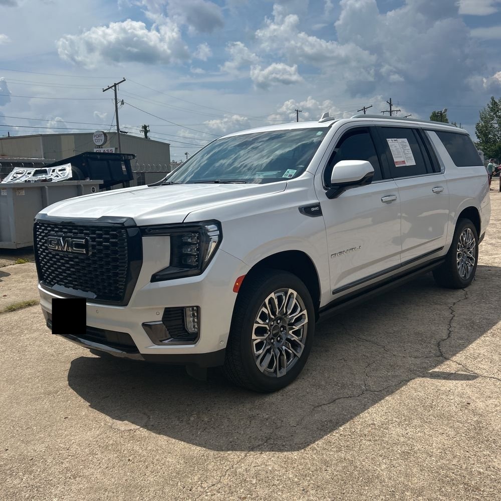 2023 GMC Yukon XL Denali Ultimate