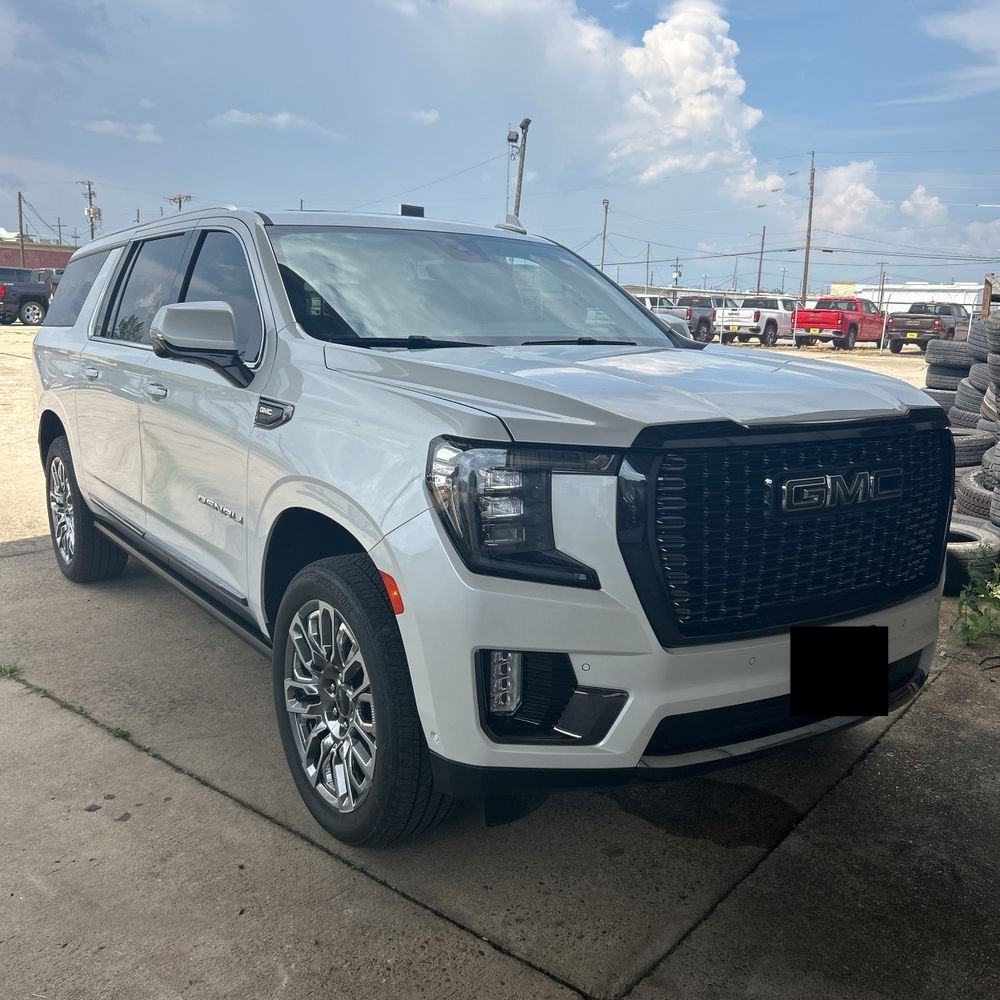2023 GMC Yukon XL Denali Ultimate