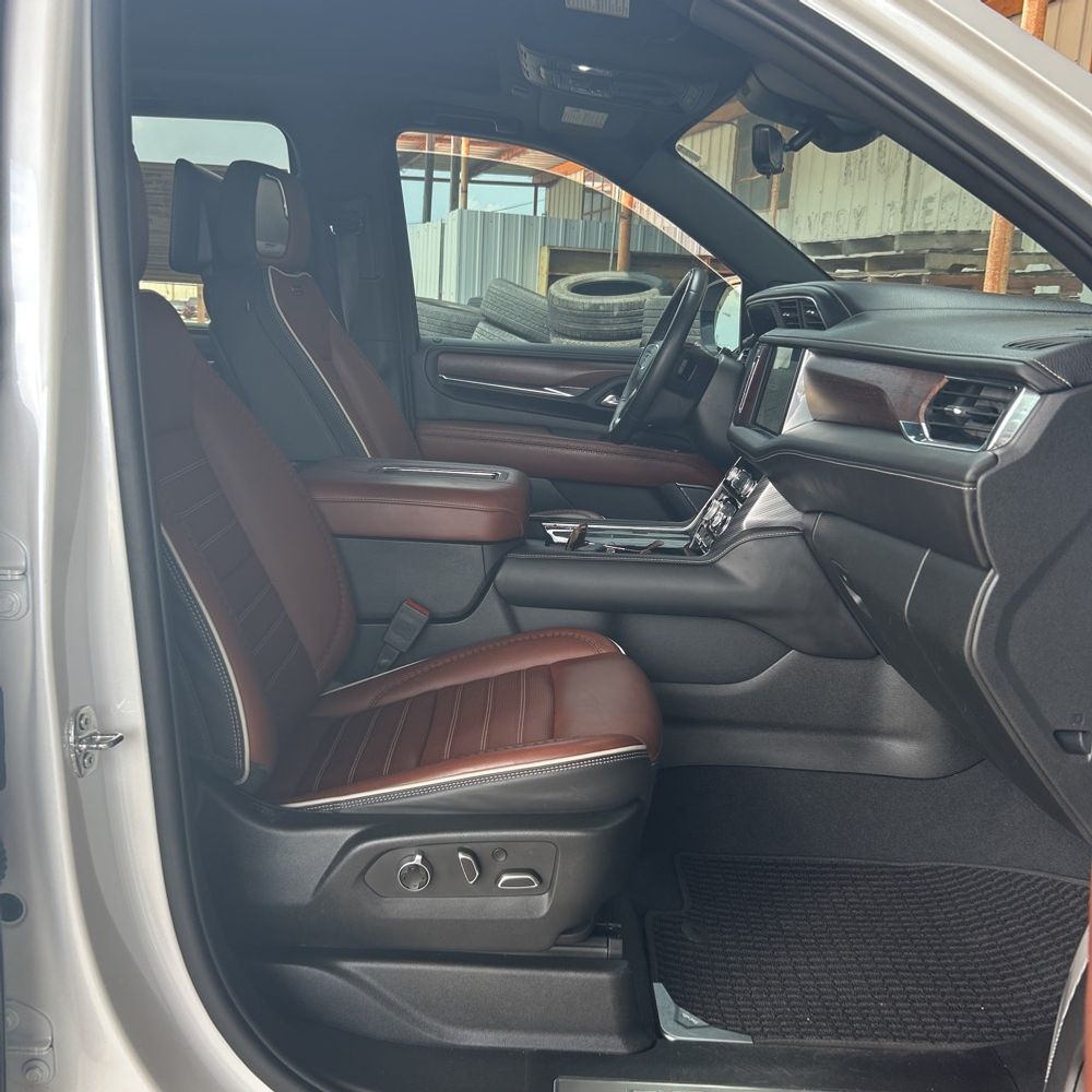 2023 GMC Yukon XL Denali Ultimate