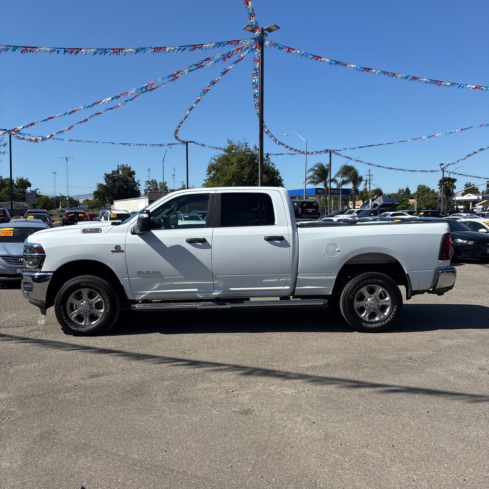 2025 Ram 2500 Big Horn Crew Cab 4x4 6'4" Box