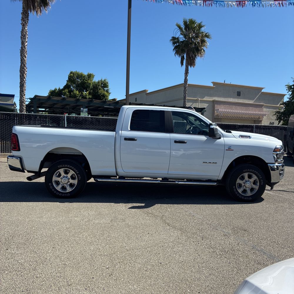 2025 Ram 2500 Big Horn Crew Cab 4x4 6'4" Box