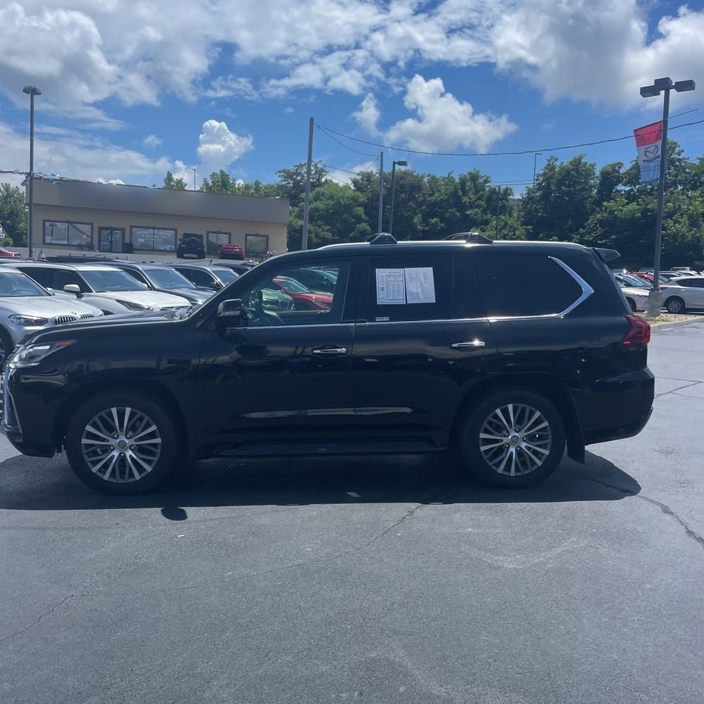 2019 Lexus LX 570 Two-Row