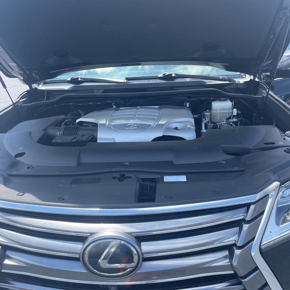 2019 Lexus LX 570 Two-Row