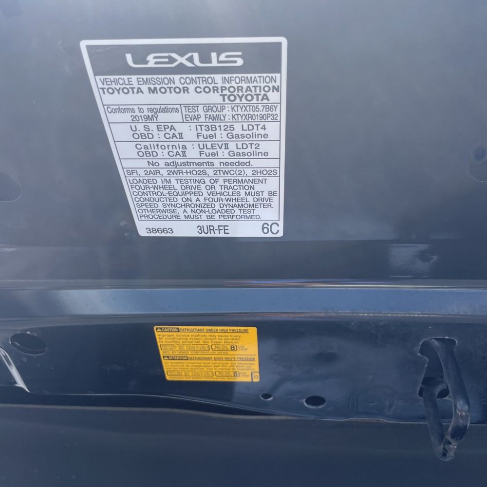2019 Lexus LX 570 Two-Row